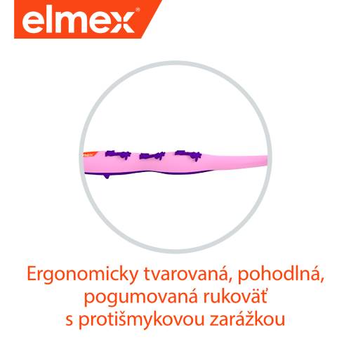 Ergonomicky tvarovaná zubná kefka s protišmykovou rukoväťou.